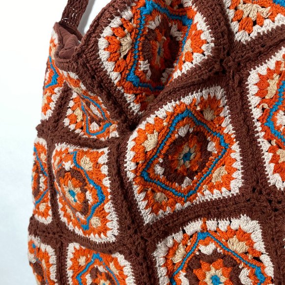 NEW FREE PEOPLE CROCHET HOBO CROSS BODY BAG TOTE PURSE - Picture 3 of 4